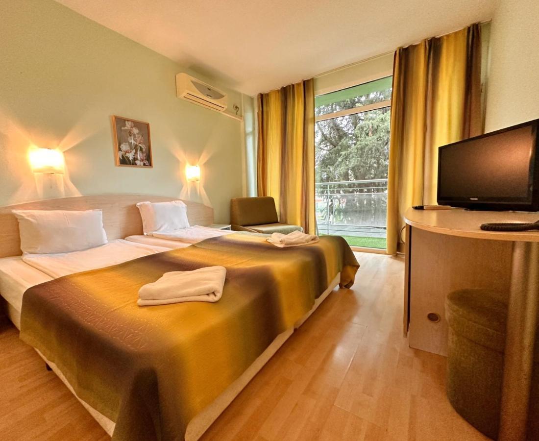 Hotel Boomerang - Sunny Beach Exterior foto